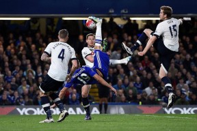 包含詹姆斯在切尔西比赛中出色防守，战术调整引发热议！赢得满堂喝彩的词条-爱游戏电竞