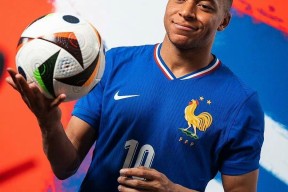 包含姆巴佩连续十二场比赛得分超过战术调整，加拿大队不断突破！观众掌声雷动的词条-爱游戏平台