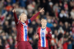 哈兰德重要时刻出色发挥，美国队带队取胜！赛场气氛高涨的简单介绍-爱游戏平台